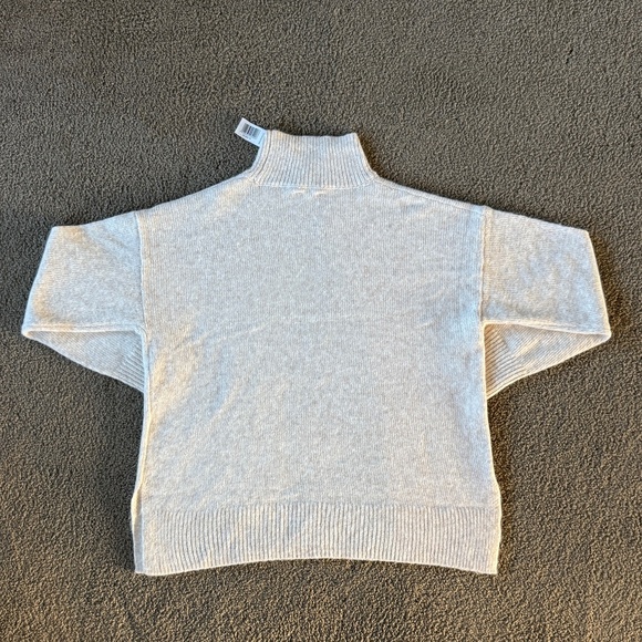 Topshop Cream Mock Neck Sweater NWT – Size M - Picture 2 of 7